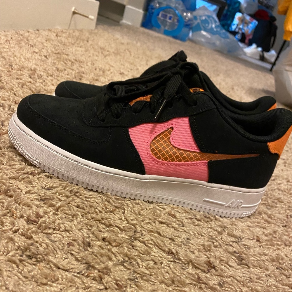 Nike AF1- boys 7 women’s 8.5-9
